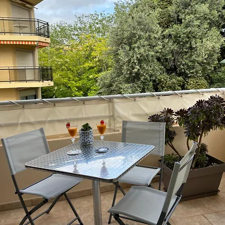 Magnifique 2 Pieces, Clim, Parking , Wifi Lejlighed *