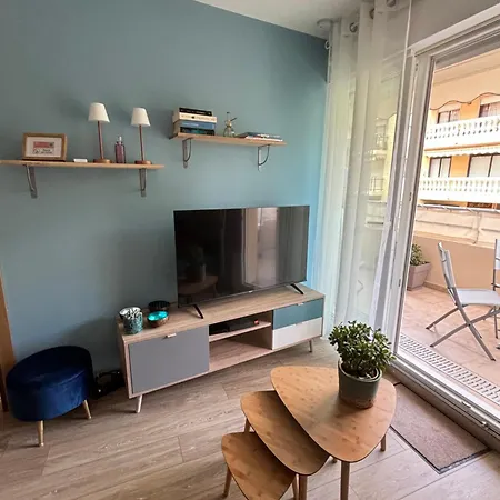 Apartment Magnifique 2 Pieces, Clim, Parking , Wifi